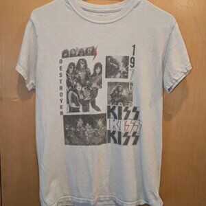 KISS 1976 Destroyer Tour Concert T-Shirt - Great band images. Size Small